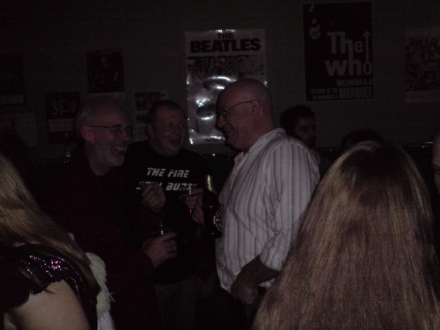 640x480 pixels (47K)