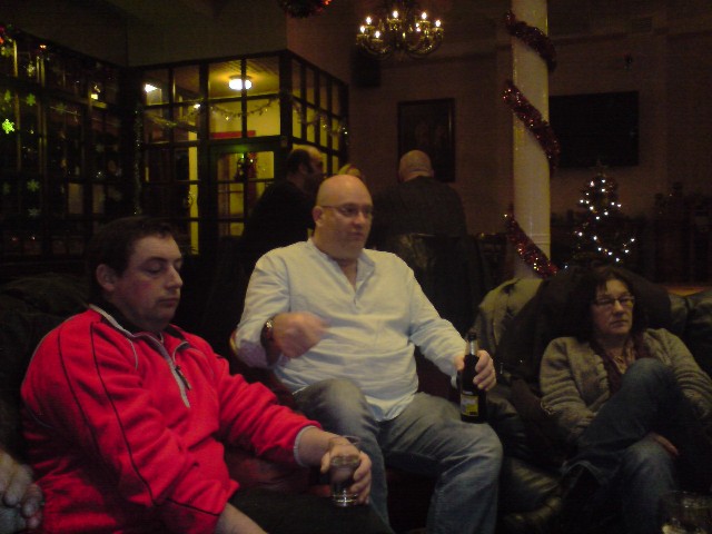 640x480 pixels (63K)