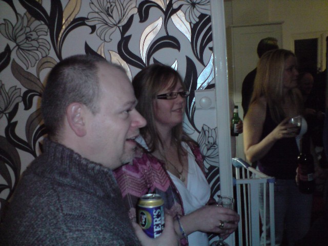 640x480 pixels (70K)