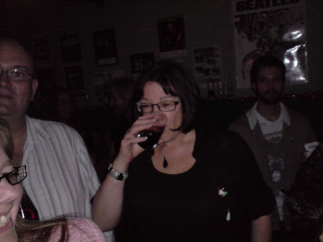 640x480 pixels (44K)