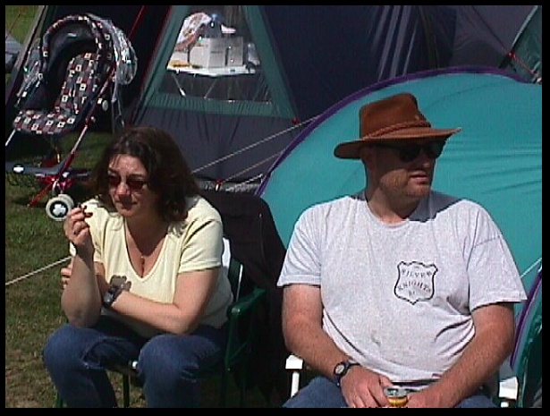 602x451 pixels (102K)