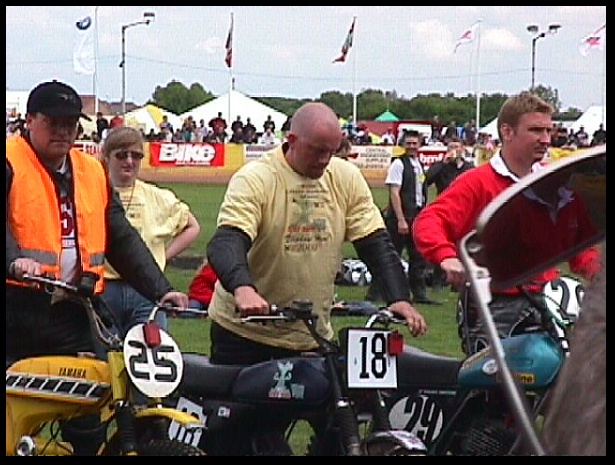 602x451 pixels (116K)