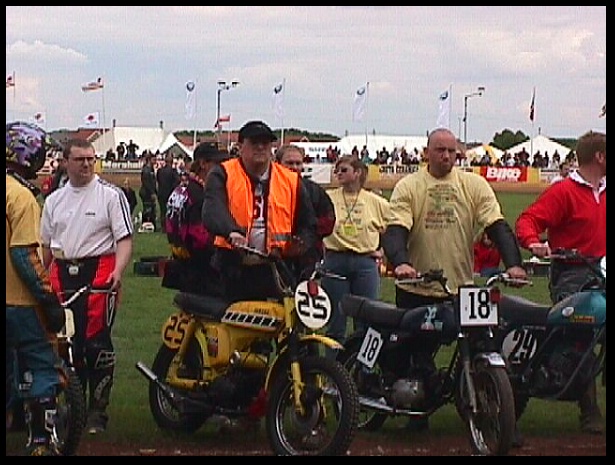 602x451 pixels (110K)