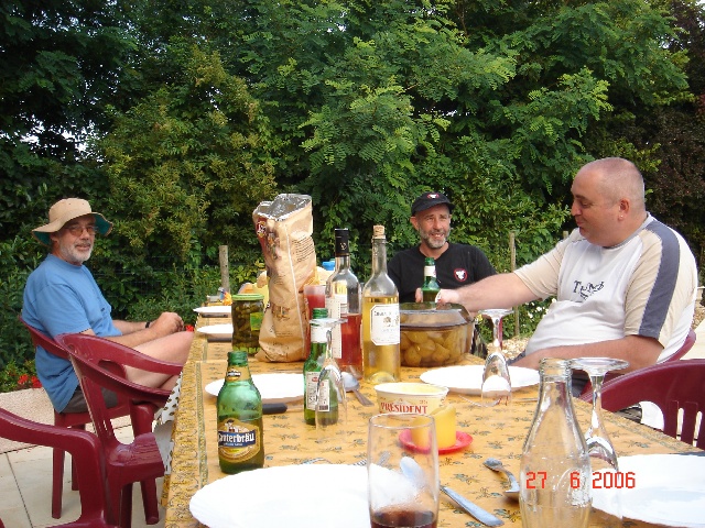 640x480 pixels (177K)