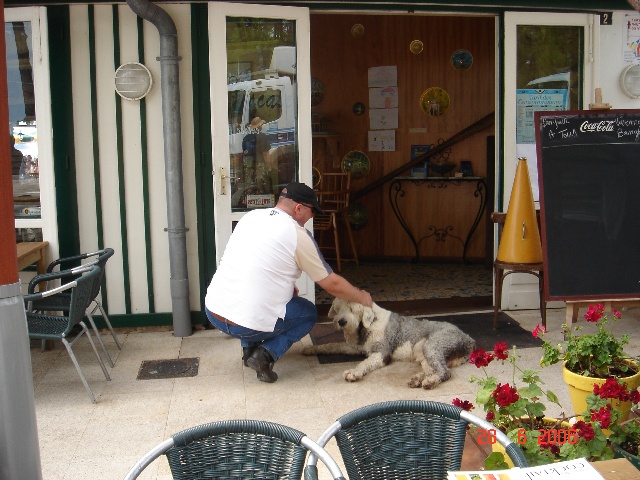 640x480 pixels (130K)