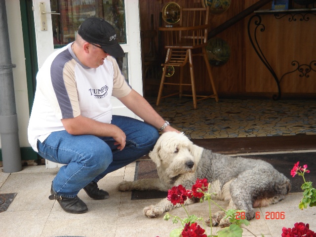 640x480 pixels (119K)