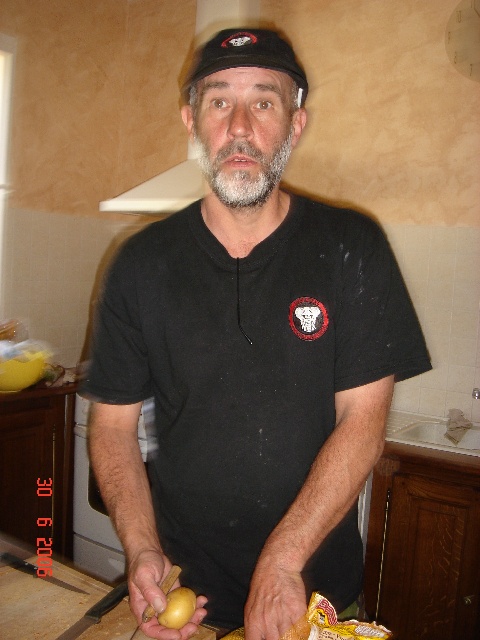 480x640 pixels (97K)