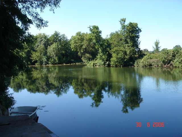 640x480 pixels (125K)