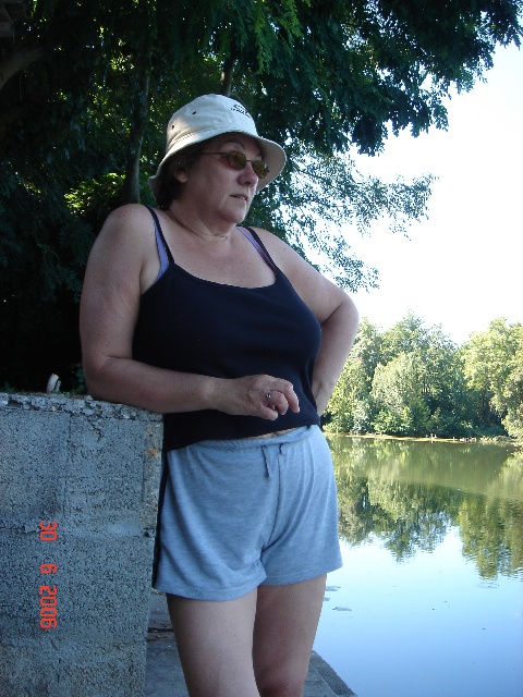 480x640 pixels (137K)