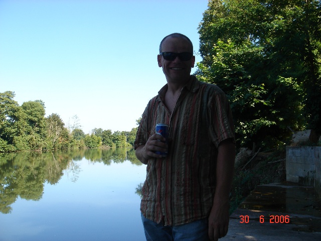 640x480 pixels (110K)