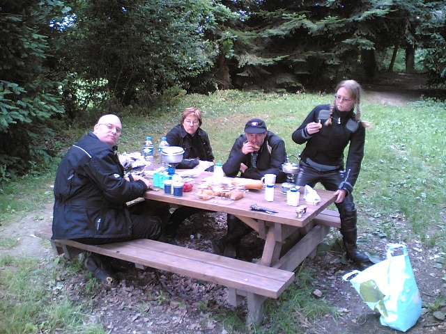 640x480 pixels (172K)