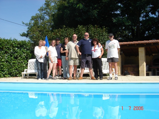 640x480 pixels (140K)