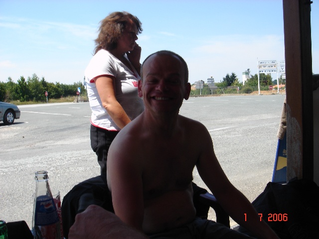 640x480 pixels (89K)