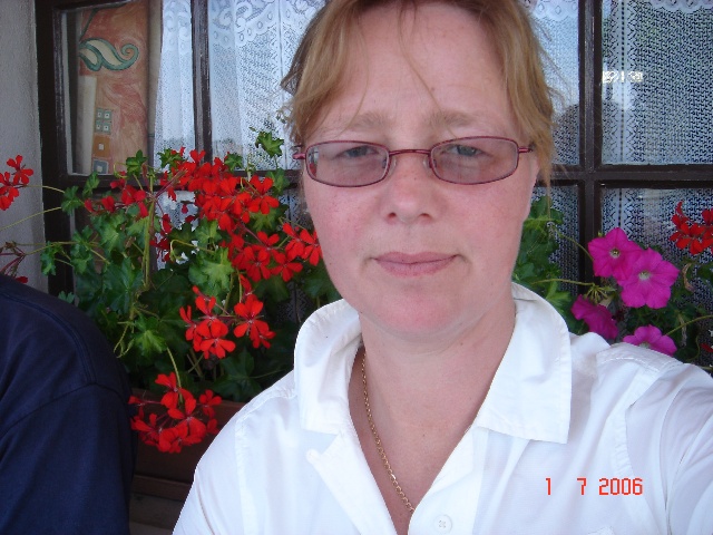 640x480 pixels (122K)