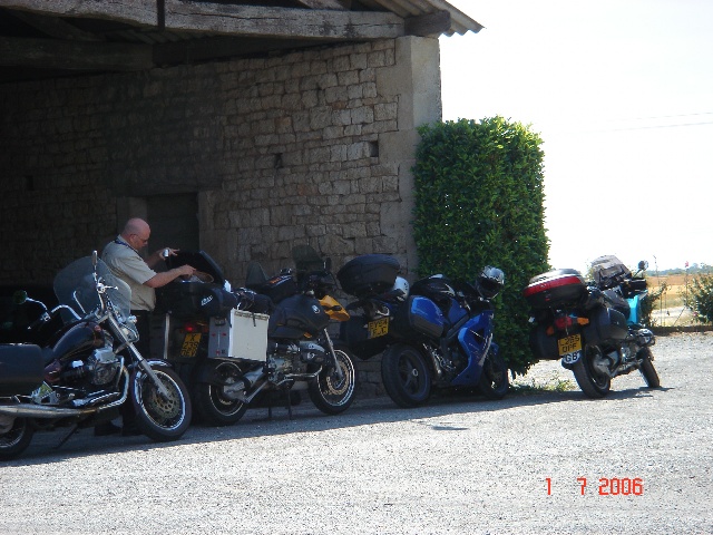 640x480 pixels (130K)