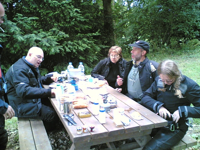 640x480 pixels (176K)