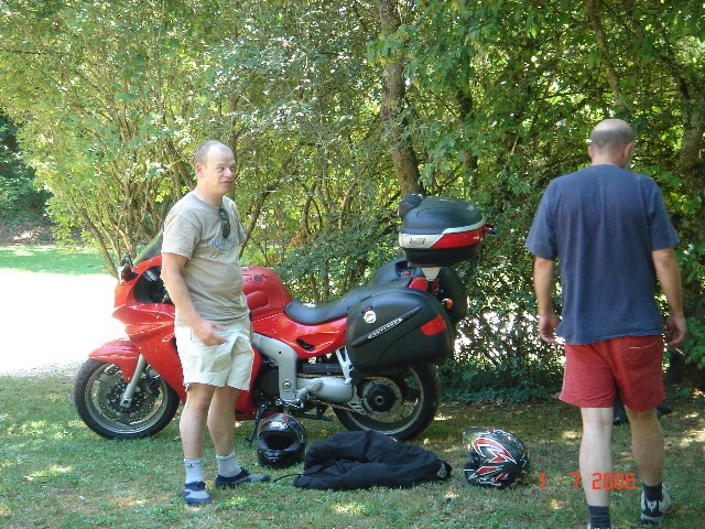 640x480 pixels (195K)