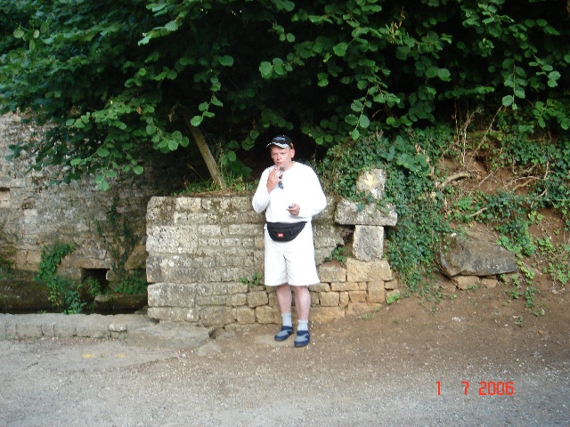 640x480 pixels (159K)