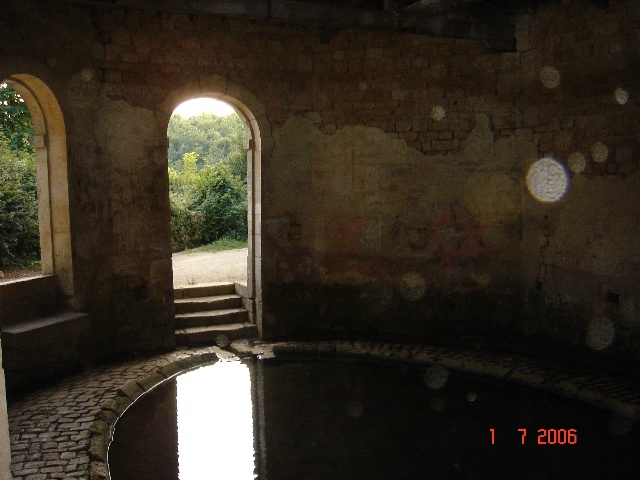 640x480 pixels (100K)