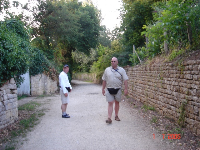 640x480 pixels (154K)