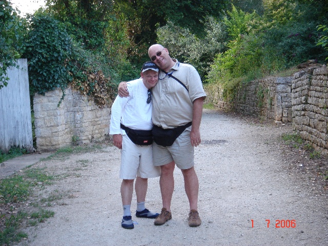 640x480 pixels (175K)