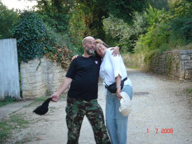 640x480 pixels (153K)