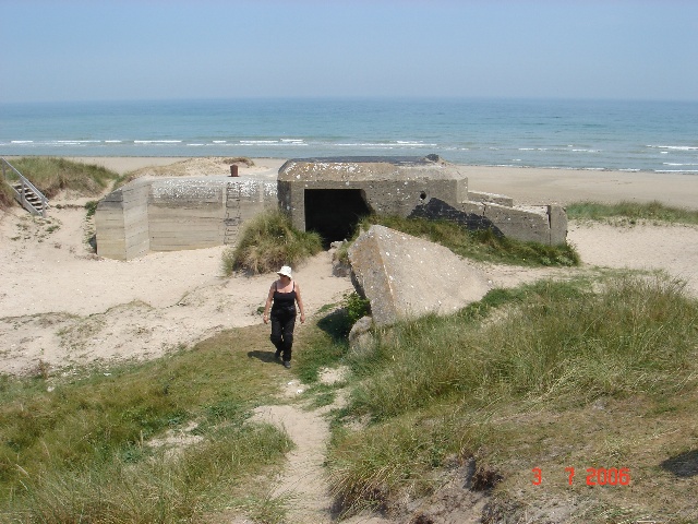 640x480 pixels (135K)