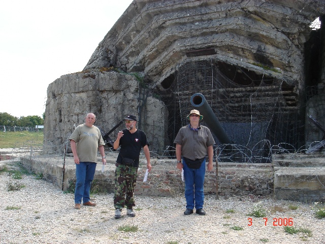 640x480 pixels (156K)