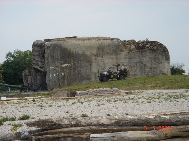 640x480 pixels (118K)