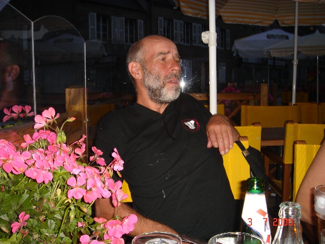 640x480 pixels (125K)