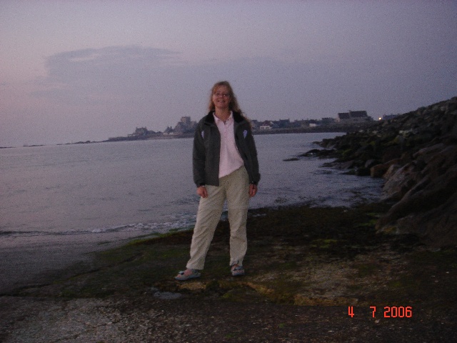 640x480 pixels (98K)