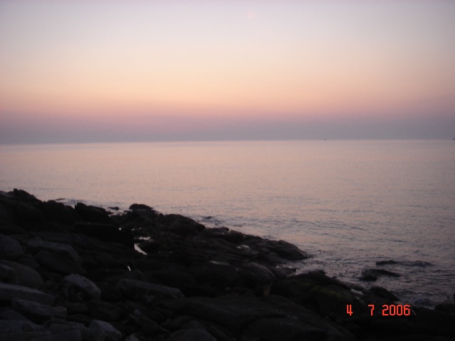 640x480 pixels (58K)