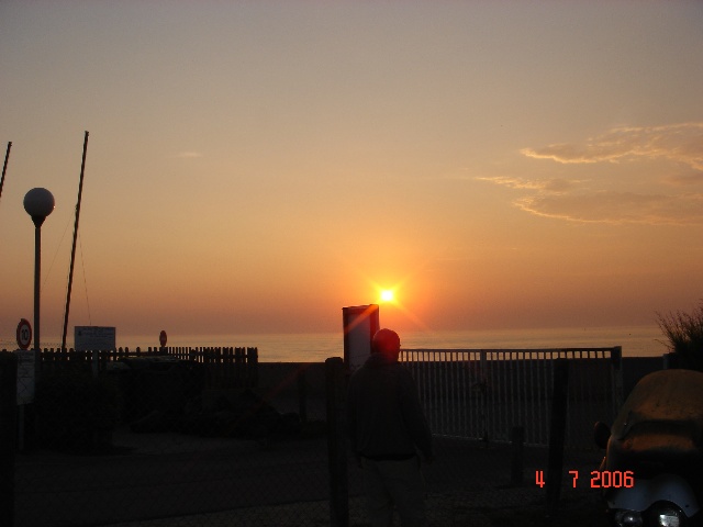 640x480 pixels (56K)