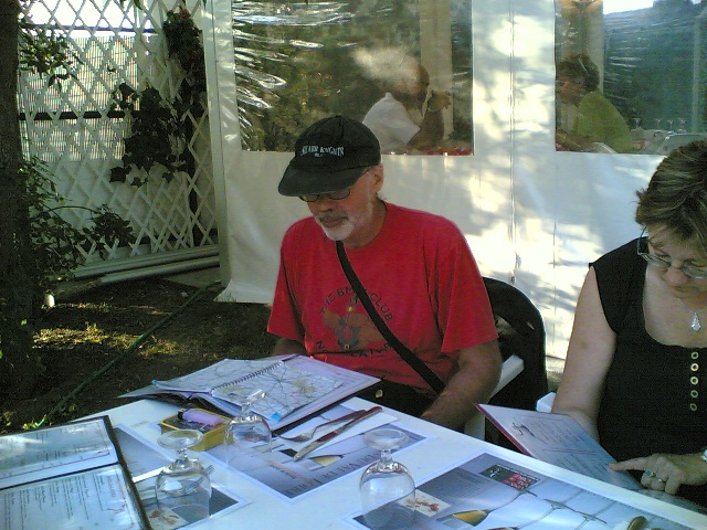 640x480 pixels (143K)