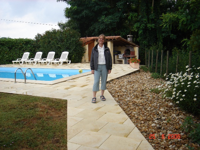 640x480 pixels (155K)