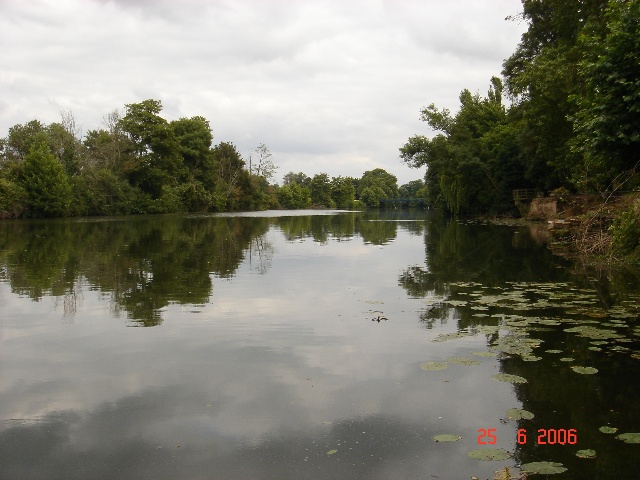 640x480 pixels (104K)