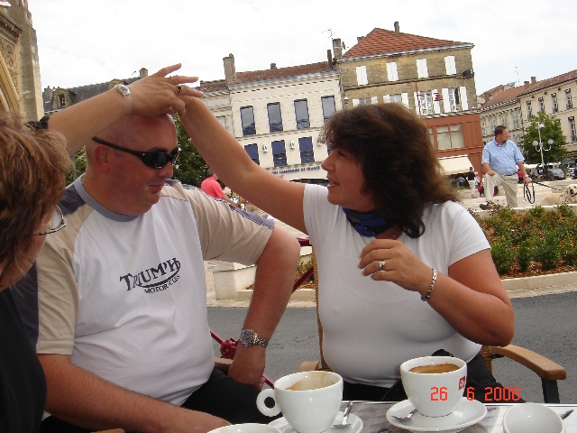 640x480 pixels (120K)