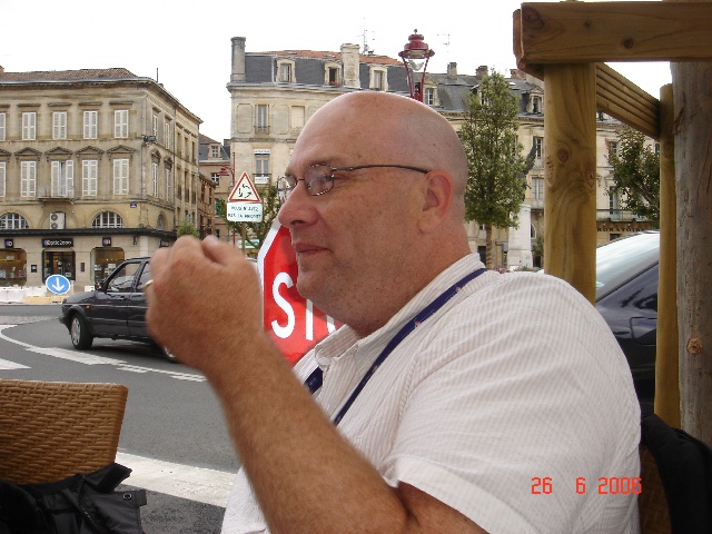 640x480 pixels (124K)