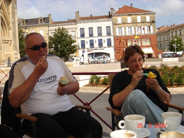 640x480 pixels (136K)