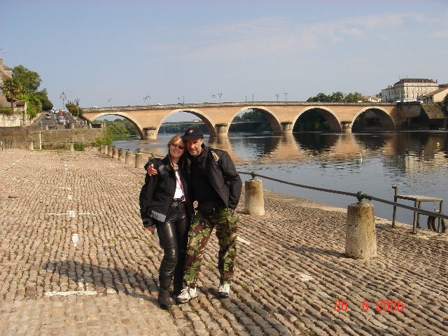 640x480 pixels (148K)