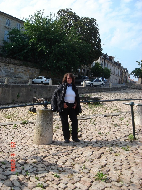 480x640 pixels (164K)