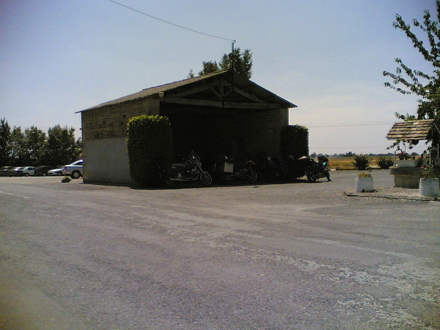 640x480 pixels (115K)