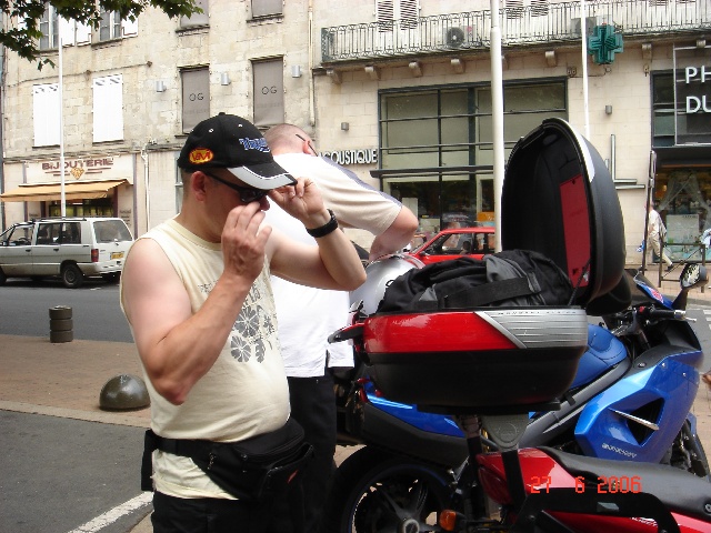 640x480 pixels (138K)