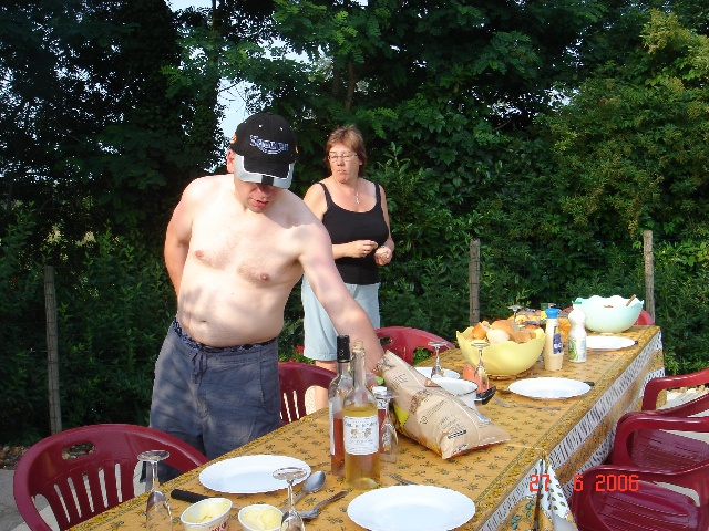 640x480 pixels (169K)