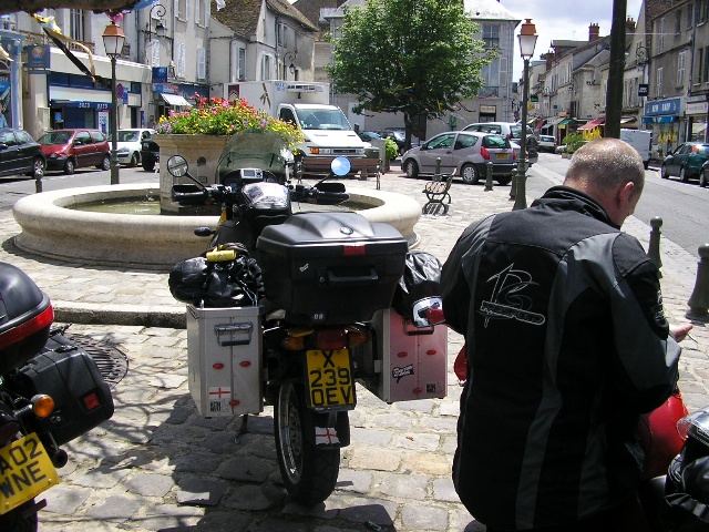 640x480 pixels (155K)