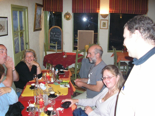 640x480 pixels (123K)