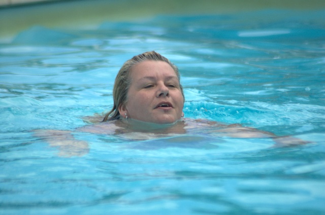 640x424 pixels (71K)