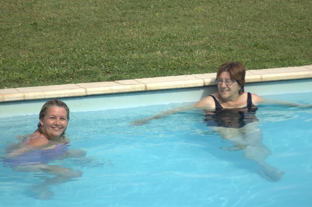 640x424 pixels (99K)