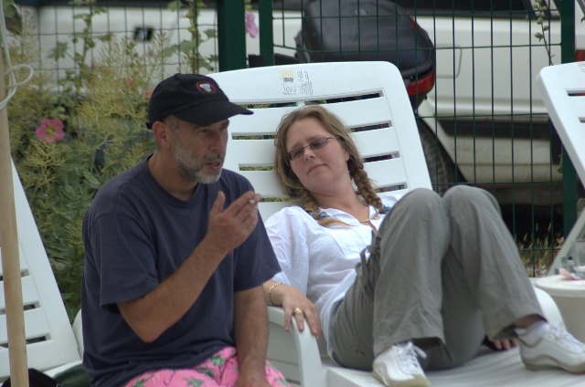 640x424 pixels (89K)