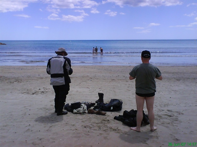 640x480 pixels (90K)